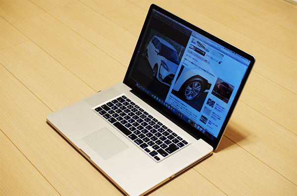 Macbook史上最大 MacBook Pro 17インチを買いました！